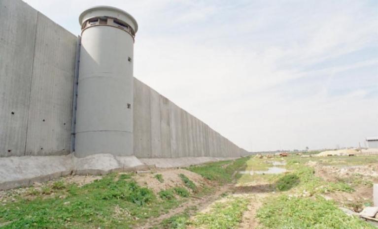 لمنع تسلل طالبي اللجوء.. الاحتلال يقرر بناء جدار على طول الحدود مع الأردن