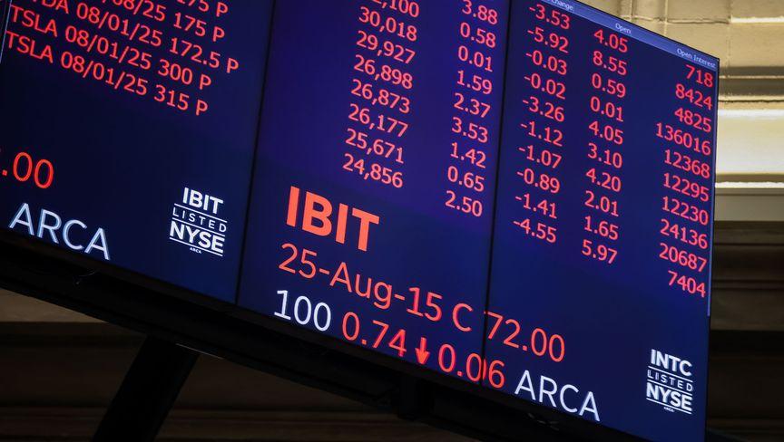 قلق يسيطر على متداولي "بتكوين" قبل خطاب باول في جاكسون هول