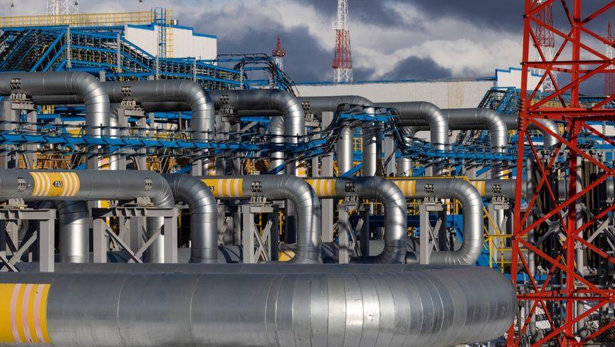 الولايات المتحدة تعرقل تحرك أوروبا لخفض سقف سعر النفط الروسي