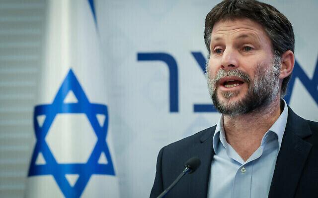 سموتريتش يعلن خطة السيطرة على غزة: ضم تدريجي وحصار شامل