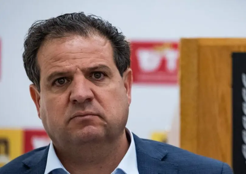 التصويت على إقالة أيمن عودة من الكنيست اليوم