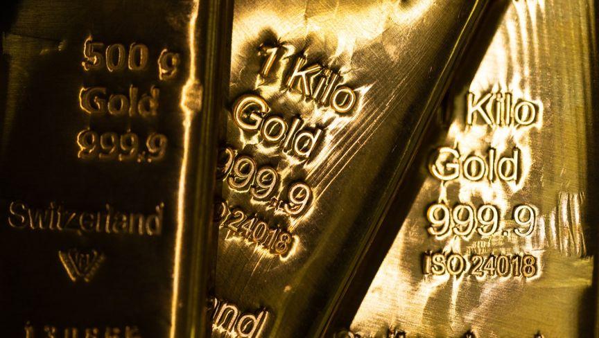 أسعار الذهب تواصل تراجعها مع وقف محكمة أميركية تعريفات ترامب