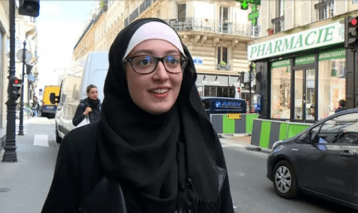 حجاب طالبة مسلمة يلغي جلسة في البرلمان الفرنسي (فيديو)