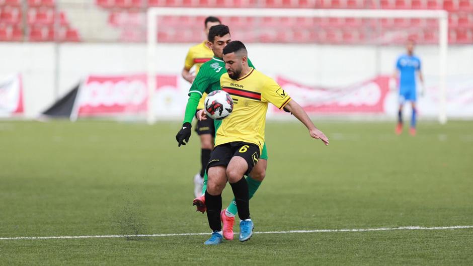 مركز بلاطة ينتزع فوزًا عريضًا على حساب شباب السموع