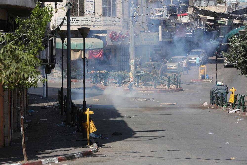 مواجهات في الضفة بين الفلسطينيين و الاحتلال لمناهضة الاستيطان