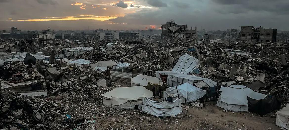 تحذيرات من الجيش الإسرائيلي: "المدينة الإنسانية" تهدد صفقة الرهائن وتطيل أمد الحرب