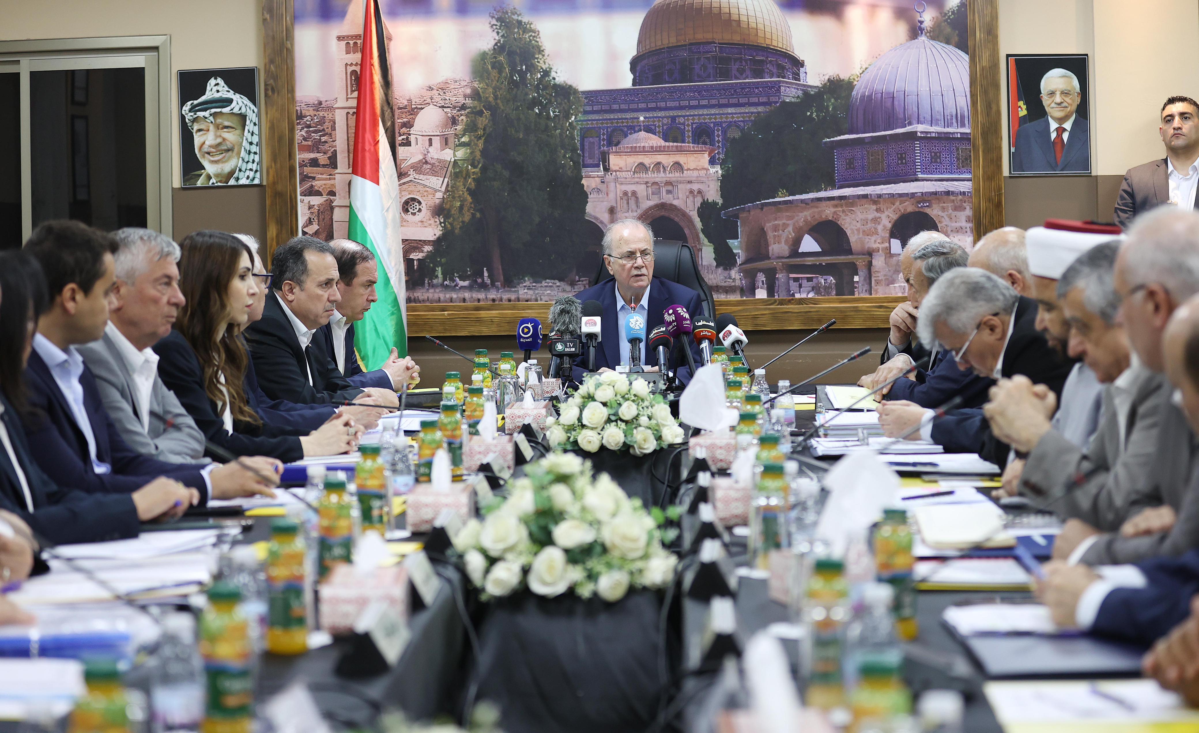 مصطفى: الإيواء أولوية ولن نقبل أن يكون هنالك أي شخص أو عائلة دون مأوى