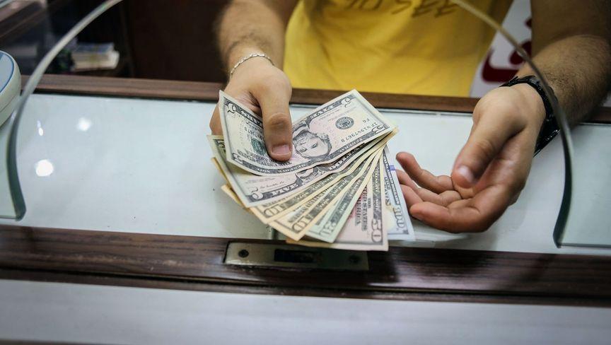 الدولار يصعد بقوة بعد خفض الرسوم بين أميركا والصين