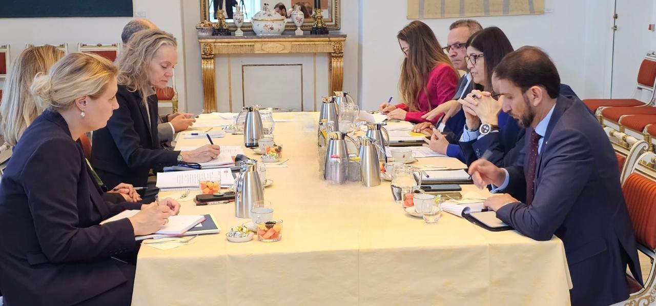 شاهين تترأس جلسة مشاورات سياسية بين فلسطين والدنمارك