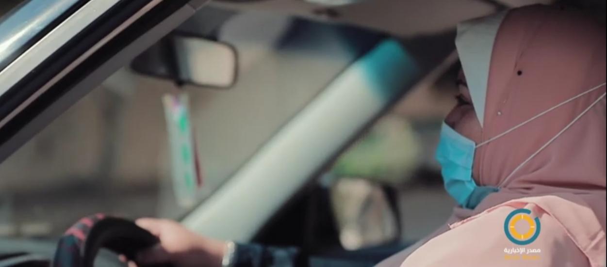 فيديو.. "تاكسي المختارة" سيدة تقود على درب الرجال