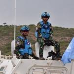 اليونيفيل تتهم الجيش الإسرائيلي بإلقاء قنابل قرب قواتها في جنوب لبنان
