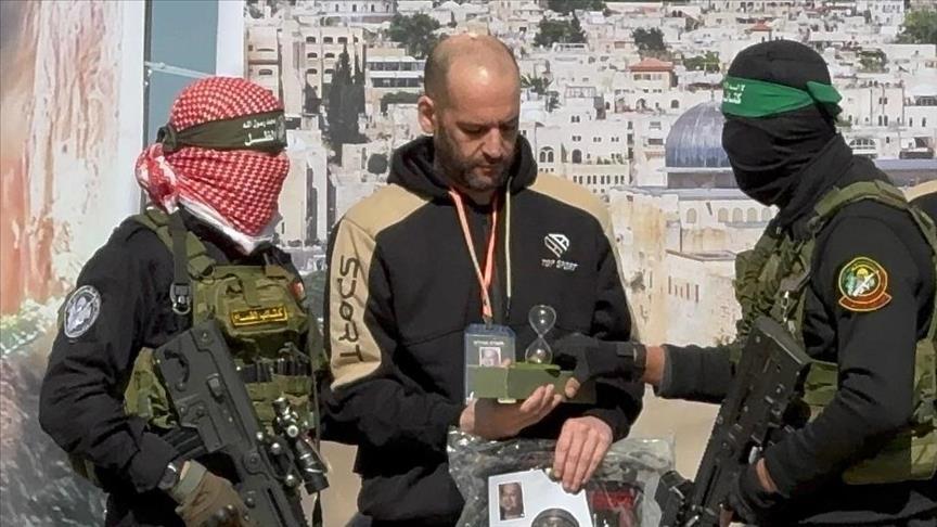 حماس تعلن موافقتها على إطلاق سراح 10 أسرى وتشتكي تعنت إسرائيل