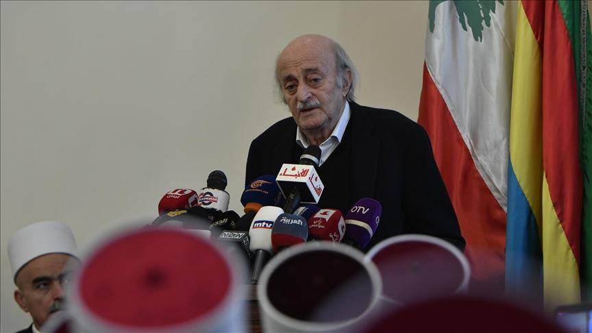 وليد جنبلاط يدعو إلى وقف نار بالسويداء تمهيدا لحوار ينهي الأزمة