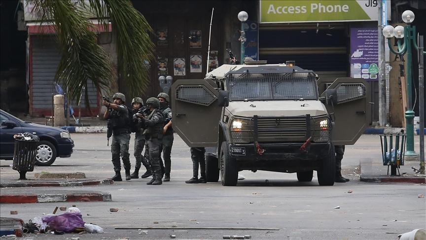 إصابة طفل ومسن فلسطينيين باعتداءين لجيش الاحتلال ومستوطنيه