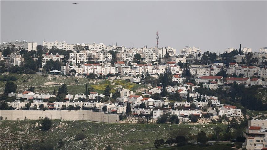 وزير إسرائيلي يقرر مصادرة عقارات بالقدس قبل يوم من استقالته