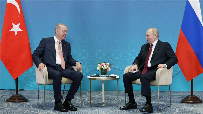 أردوغان وبوتين يبحثان علاقات البلدين وانتهاكات إسرائيل لسيادة سوريا