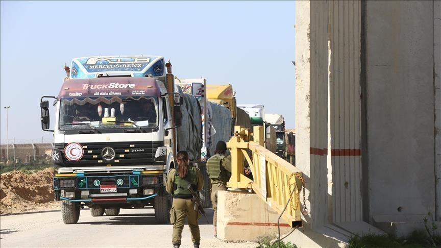 عشائر غزة تحذر من خطة إسرائيلية لـ"سرقة المساعدات"