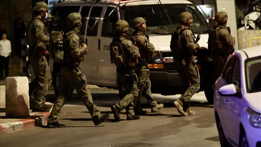 شرطة الاحتلال تعتقل 7 متظاهرين طالبوا بإعادة الأسرى من غزة