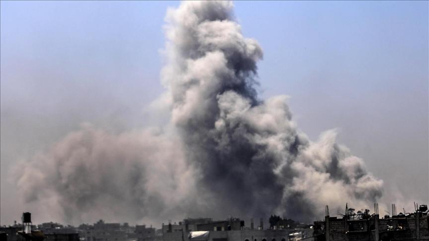 قصف إسرائيلي "عنيف" في محيط مستشفى العودة شمالي غزة