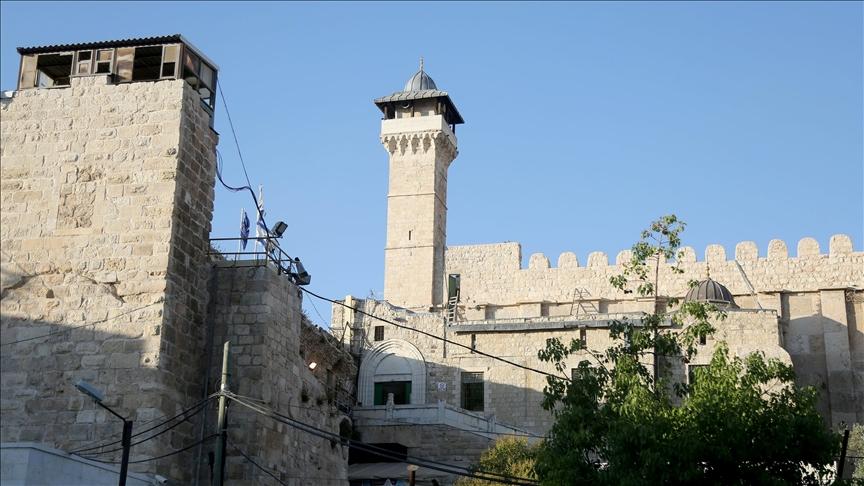 الأوقاف: إسرائيل أغلقت لوحات الكهرباء في المسجد الإبراهيمي