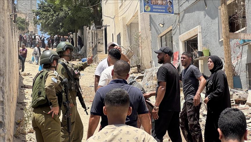 إصابة 13 مواطنا إثر فض الاحتلال مسيرة احتجاجية شمالي الضفة