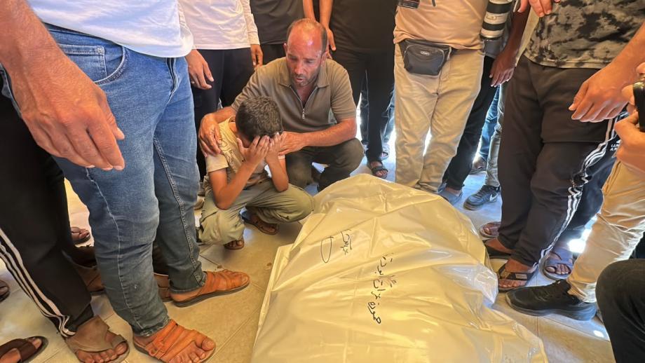 مصادر طبية: 13 شهيدًا و18 إصابة خلال الساعات الـ24 الماضية.. و800 جثمان انتُشلوا منذ وقف إطلاق النار