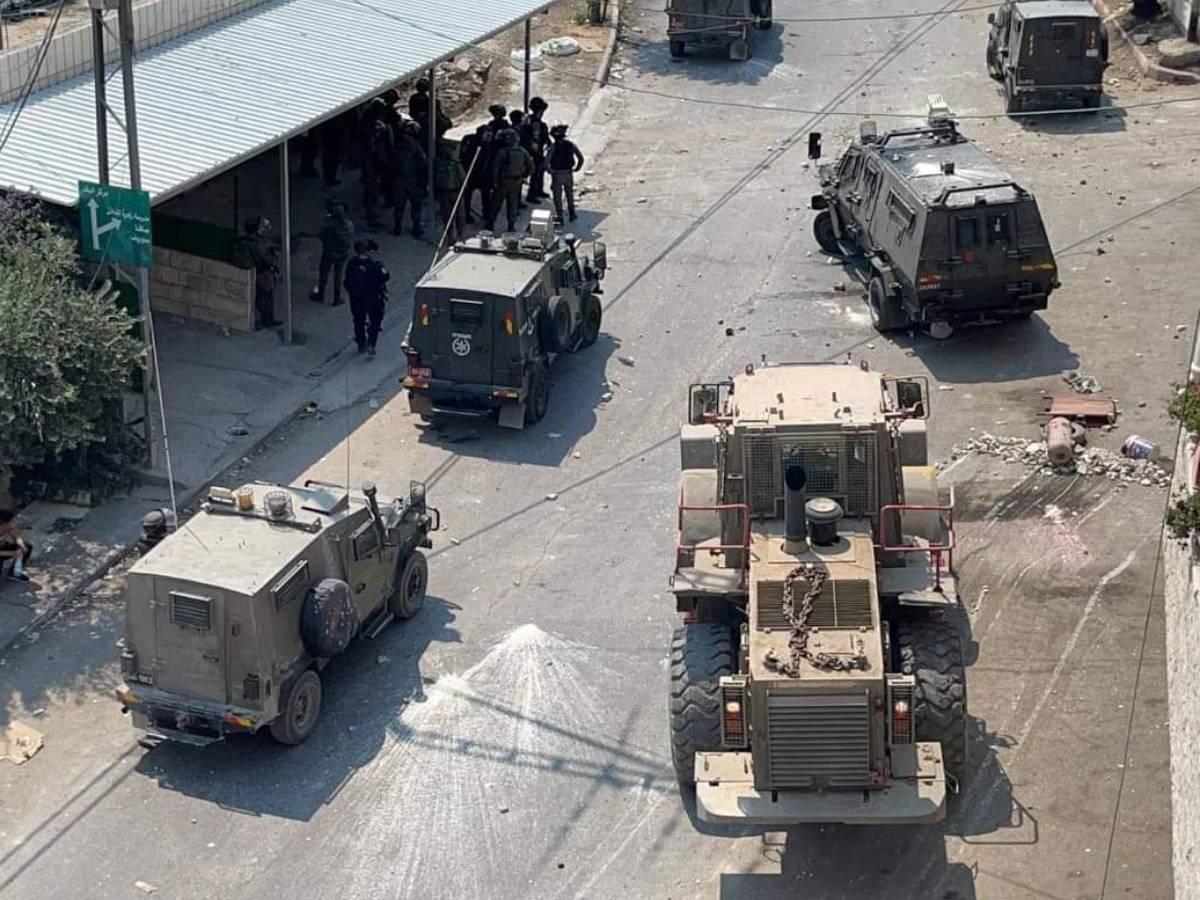 اقتحامات شملت طولكرم والخليل وبيت لحم والبيرة مع تحويل منازل إلى ثكنات عسكرية وفرض قيود على حركة المواطنين