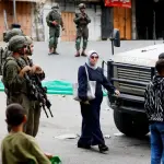 تصعيد الاحتلال الإسرائيلي في الضفة: إصابات واعتقالات واقتحامات لعدة بلدات