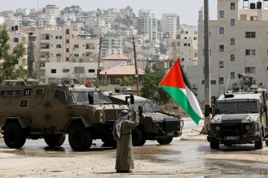 تصعيد إسرائيلي في الضفة الغربية واعتداءات للمستوطنين بالتزامن مع ارتفاع ضحايا غزة