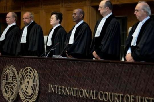 العدل الأمريكية تُقيل قُضاة رفضوا ترحيل مناهضين للإبادة في غزة