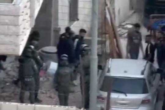 إصابة مواطن برصاص الاحتلال خلال اقتحام كفر عقب شمال القدس