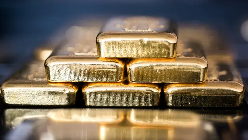 المعدن النفيس قرب 4125 دولاراً.. وأسعار النفط ومخاوف التضخم تعززان رهانات رفع الفائدة الأميركية