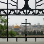 بطاركة ورؤساء الكنائس في القدس يدينون الاعتداء على الجالية اليهودية في أستراليا