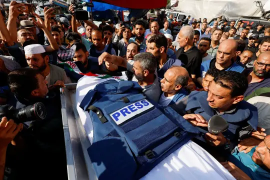 لجنة حماية الصحفيين تراجع قاعدة بيانات شهداء الإعلام في غزة وتخفض العدد الموثق إلى 209 صحفيين