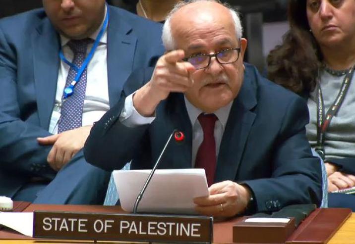مندوب فلسطين لدى الأمم المتحدة يطالب بإجراءات دولية ملزمة لإنهاء الاحتلال ووقف الاستيطان وتهجير الفلسطينيين، ويؤكد: «لن نغادر أرضنا»