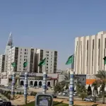السعودية.. تحويل مدارس الرياض إلى التعليم عن بُعد عقب هجوم استهدف المطار