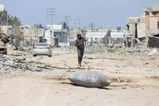 تحذيرات من كارثة إنسانية في غزة بسبب الذخائر غير المنفجرة