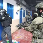 إصابات بين الأسرى بعد استخدام قوات القمع الهروات وغاز الفلفل