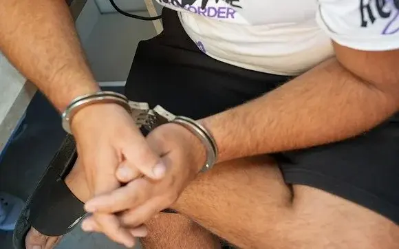 التواصل مع حماس وإيران