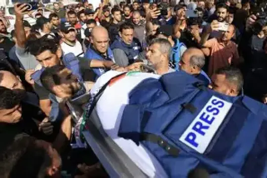467 انتهاكًا إسرائيليًا بحق الصحفيين منذ مطلع 2026
