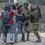 تحذير من تصاعد الانتهاكات بحق الصحفيين الفلسطينيين في سجون الاحتلال