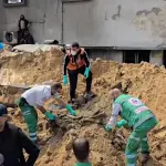 انتشال 30 جثماناً جديداً من مقبرة جماعية بمستشفى الشفاء