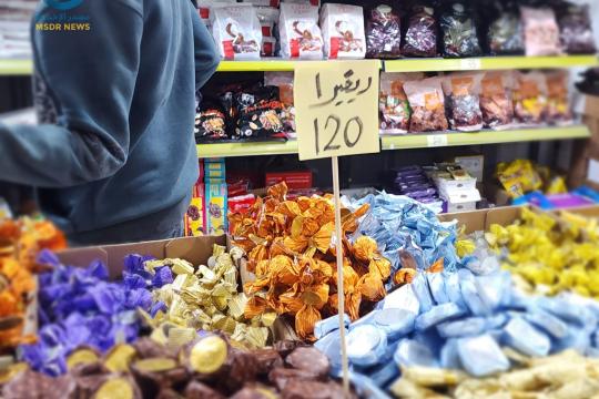 مع قرب عيد الفطر.. أنواع وأسعار الشوكلاتة المتوفرة في أسواق قطاع غزة