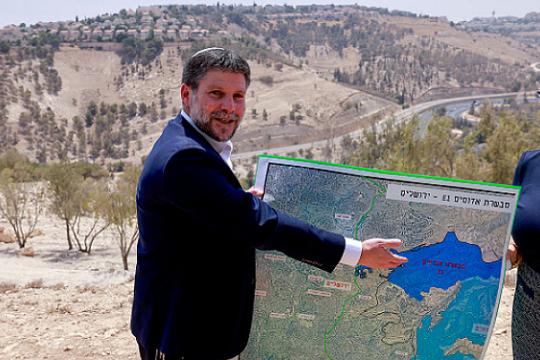 سموتريتش يعلن تخصيص 2.7 مليار شيكل لإقامة 17 مستوطنة جديدة بالضفة الغربية