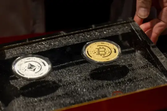 "بتكوين" تقفز لأعلى مستوى في 3 أسابيع بعد اتفاق وقف إطلاق النار بين واشنطن وطهران