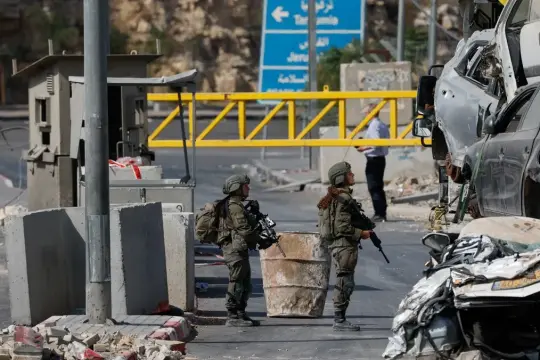 الاحتلال يواصل عدوانه على الخليل لليوم الرابع.. ونزوح نحو 2649 فلسطينياً