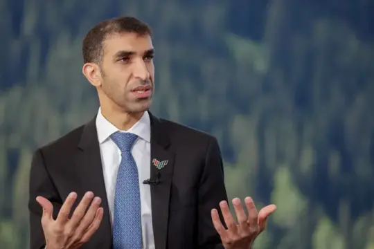 الإمارات تبحث الانضمام إلى شبكة سيولة الدولار العالمية عبر اتفاق مبادلة مع واشنطن