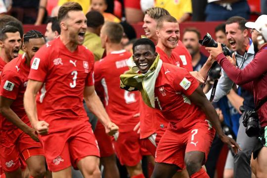سويسرا تتأهل إلى ربع نهائي مونديال 2026 بركلات الترجيح على حساب كولومبيا
