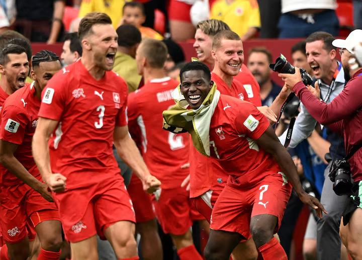 سويسرا تتأهل إلى ربع نهائي مونديال 2026 بركلات الترجيح على حساب كولومبيا