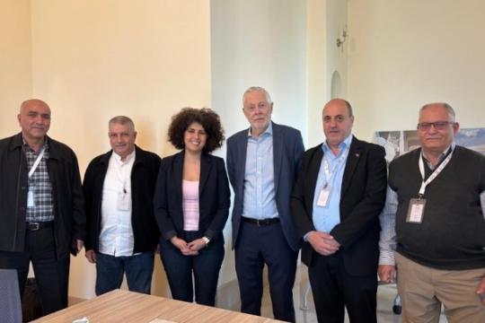 لقاء لبناني–فلسطيني يبحث أوضاع المخيمات وتراجع خدمات الأونروا في لبنان